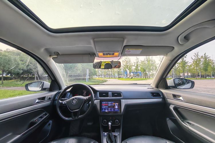 Volkswagen Lavida 2017 car image #19