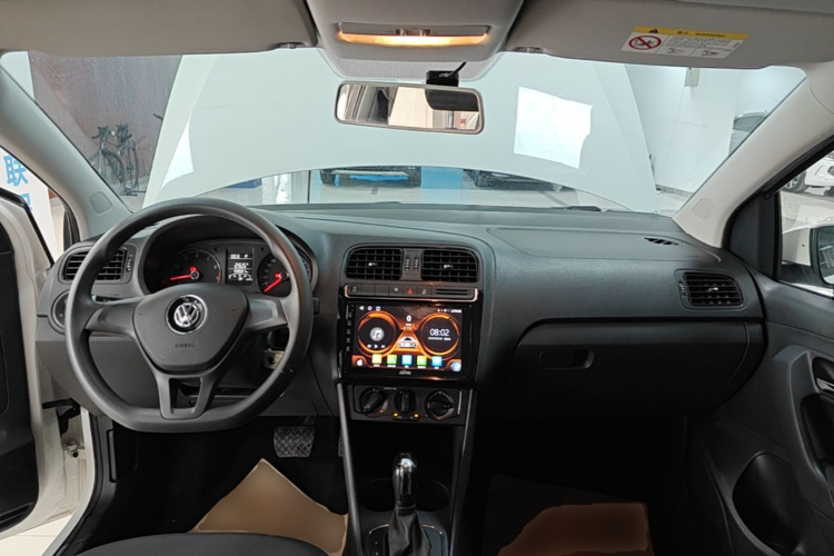 Volkswagen Polo 2019 car image #10