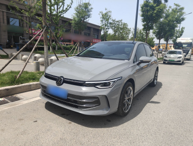 Volkswagen Golf 2026 car image 