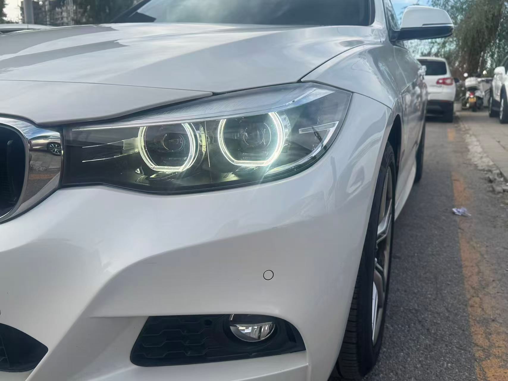 BMW 3 Series GT 2019 car image #2