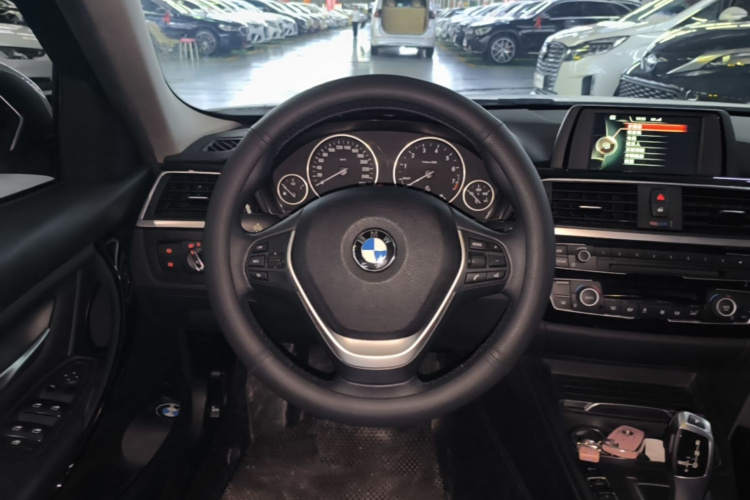 BMW 3 Series 2017 #11 BMW 3 Series 2017 car image #11
