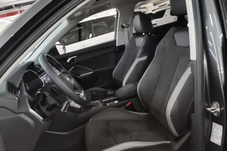 Audi Q3 2020 imagem de carro #15