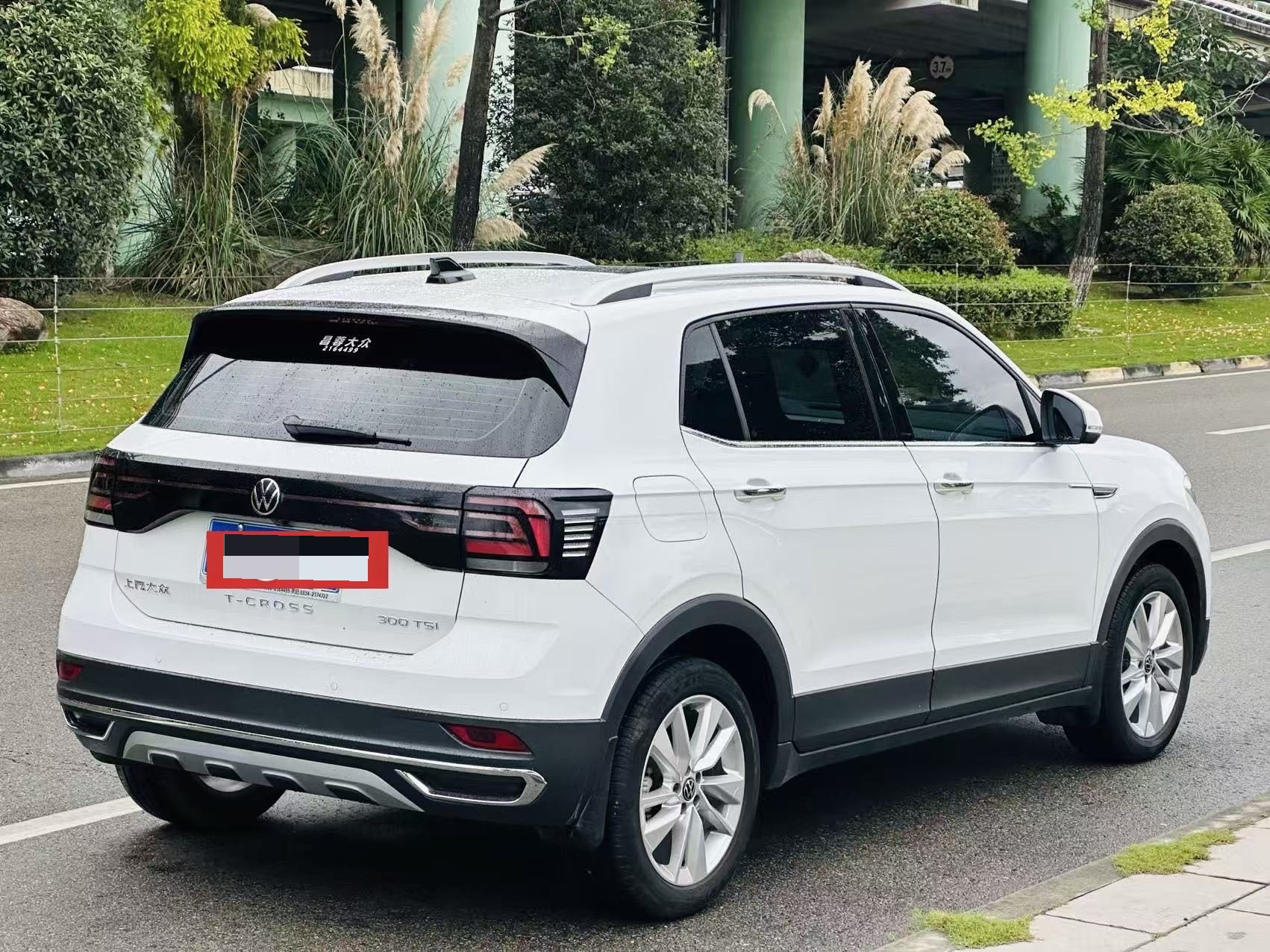 Volkswagen T-Cross 2024 car image #4