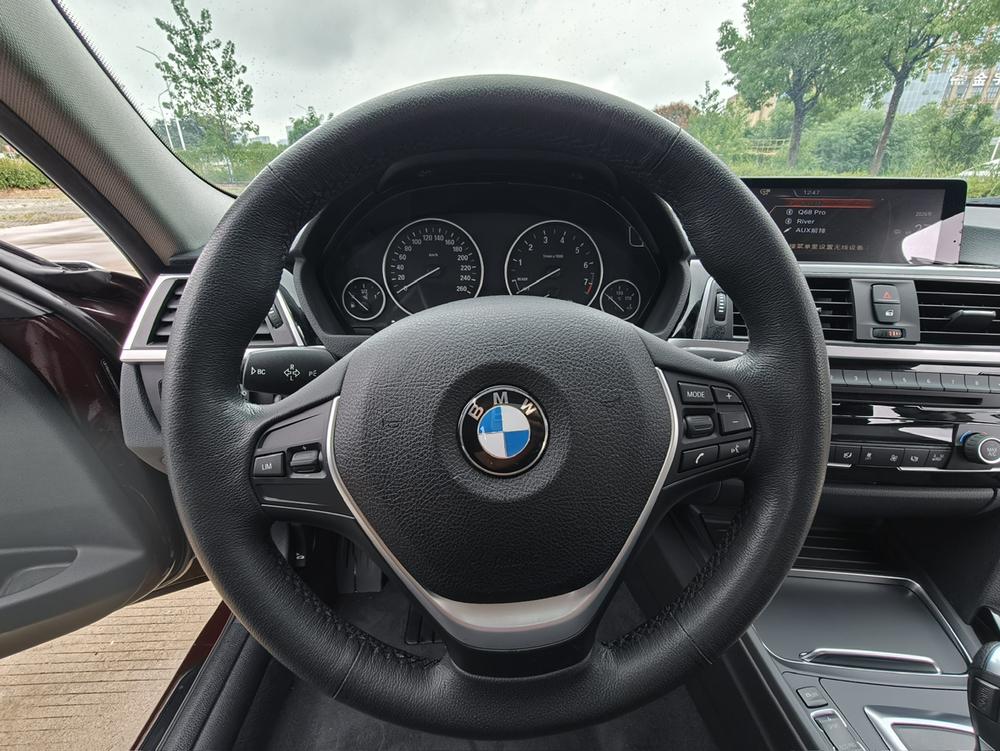 BMW 3 Series 2017 #12 BMW 3 Series 2017 car image #12