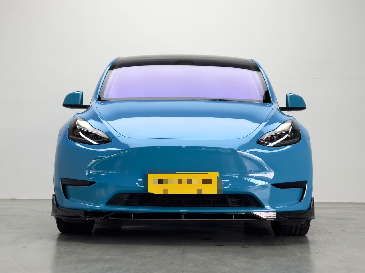 Tesla Model Y 2022 #4 Tesla Model Y 2022 car image #4