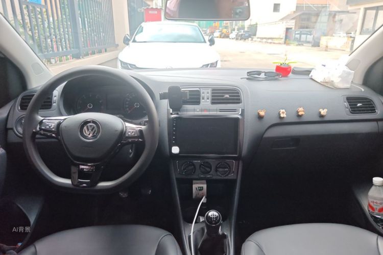 Volkswagen Polo 2018 car image #11