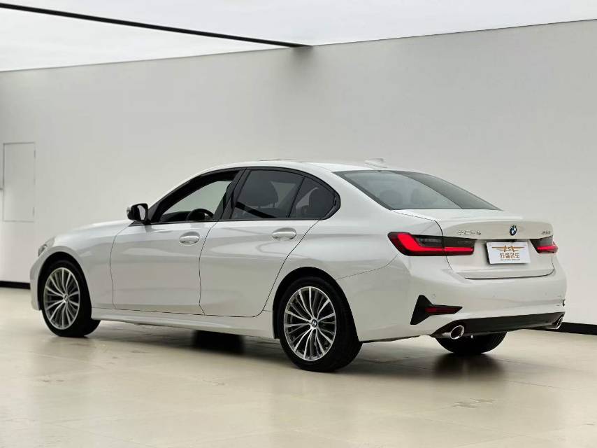 BMW 3 Series 2022 #8 BMW 3 Series 2022 car image #8