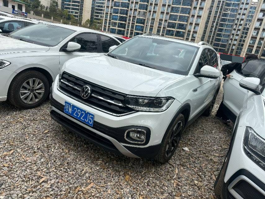 2024 2024 immagine di auto