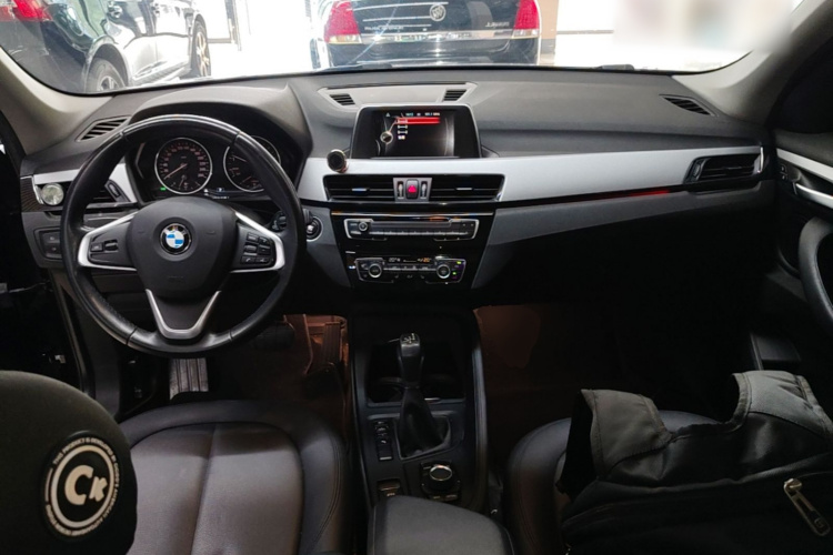 BMW X1 2017 #10 BMW X1 2017 car image #10