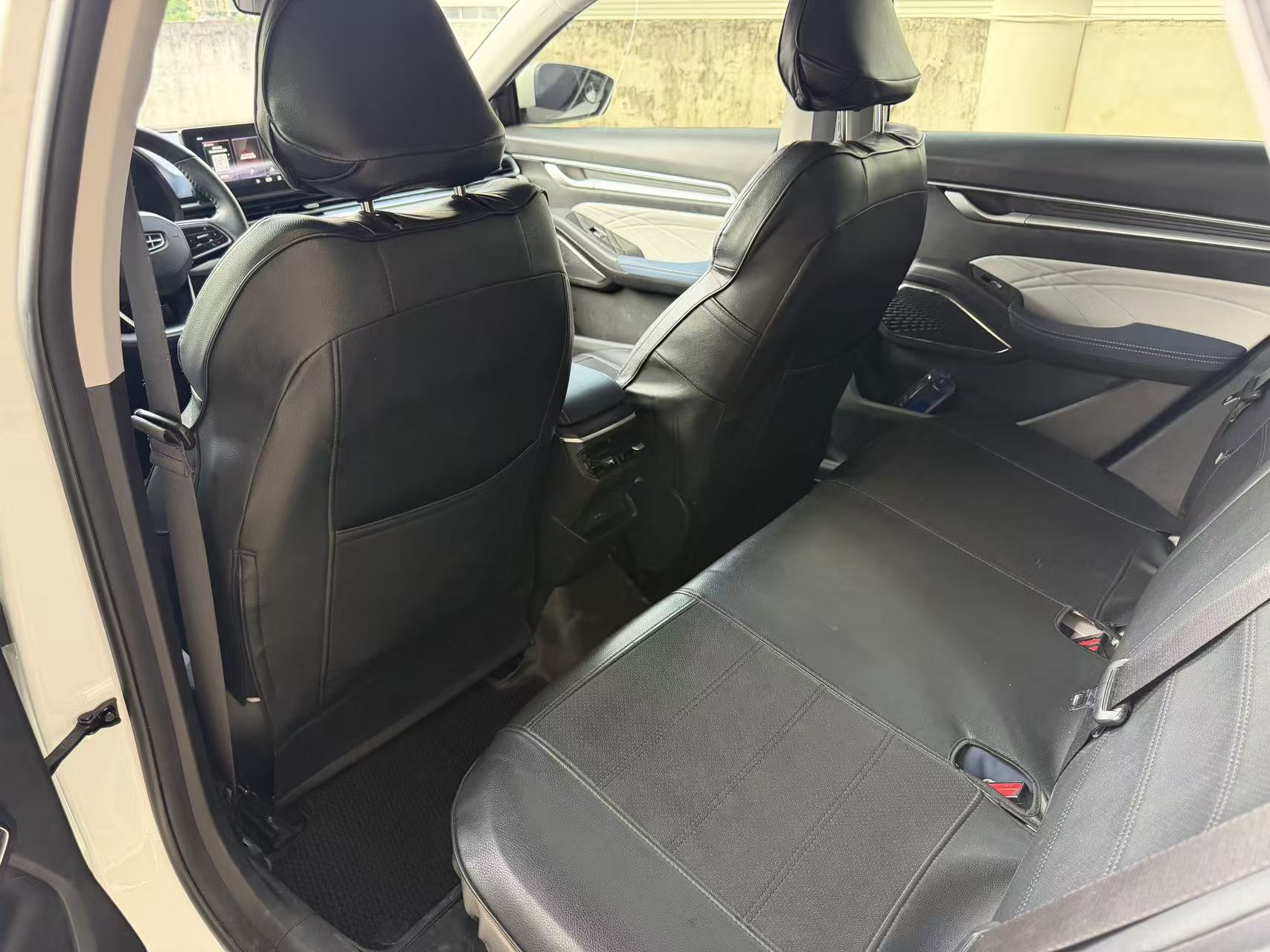 GEELY Emgrand 2022 car image #6