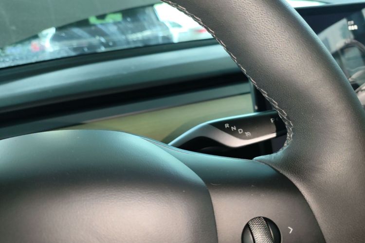 Tesla Model Y 2023 #18 Tesla Model Y 2023 car image #18