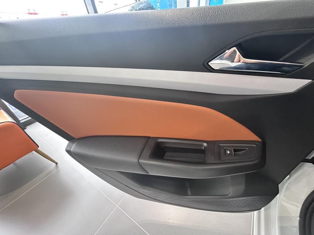 Volkswagen Bora 2025 car image #12