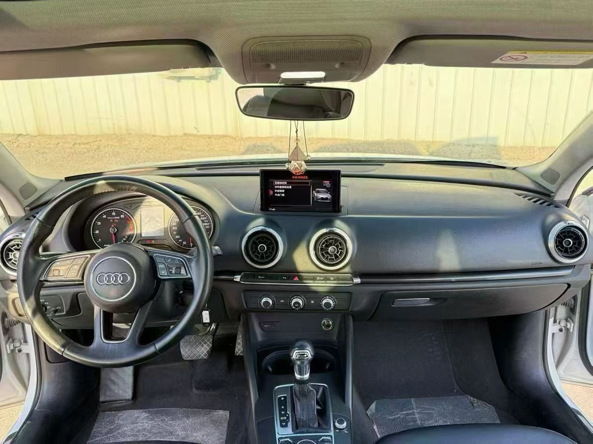 Audi A3 2019 car image #5