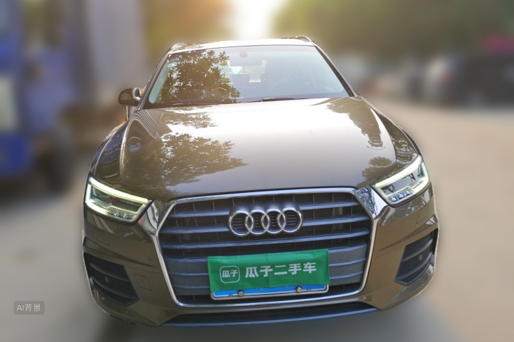 Audi Q3 2018 car image #3