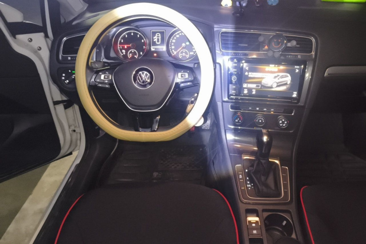 Volkswagen Golf 2019 #11 Volkswagen Golf 2019 car image #11