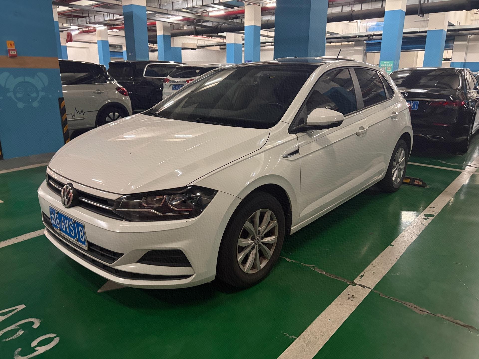 Volkswagen Polo 2019 car image 