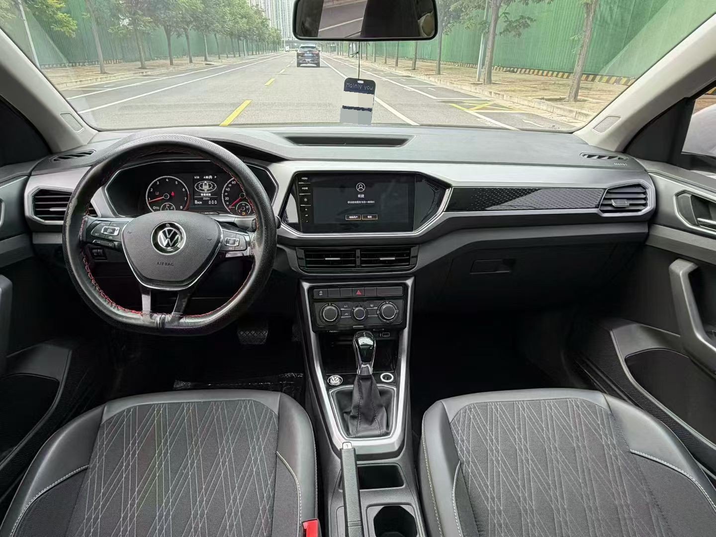 Volkswagen T-Cross 2022 immagine di auto #4