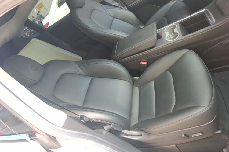 Tesla Model Y 2022 #24 Tesla Model Y 2022 car image #24