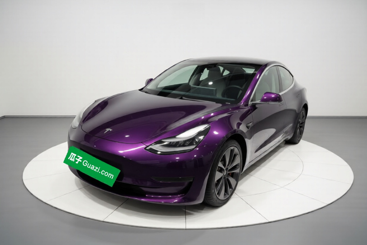 Tesla Model 3 2020 car image #2
