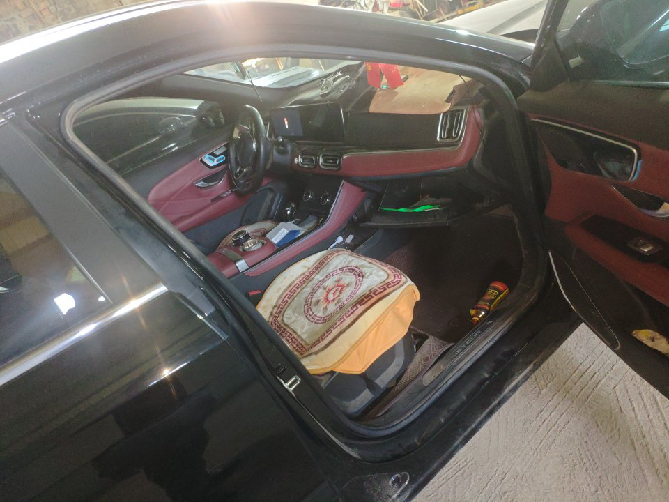 Jetour X70 PLUS 2025 #8 Jetour X70 PLUS 2025 car image #8