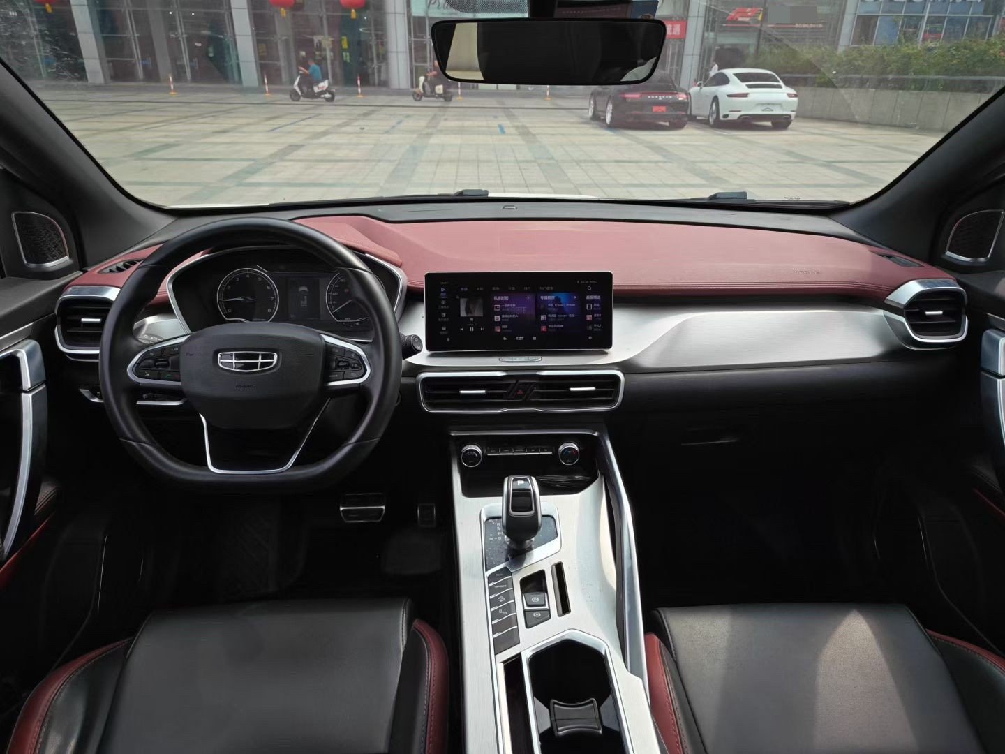 GEELY Coolray 2020 car image #2
