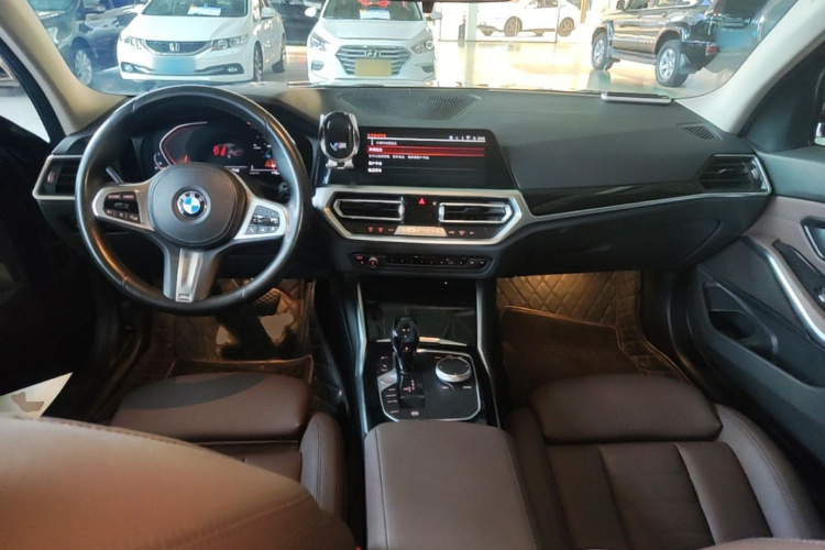 BMW 3 Series 2021 #10 BMW 3 Series 2021 car image #10