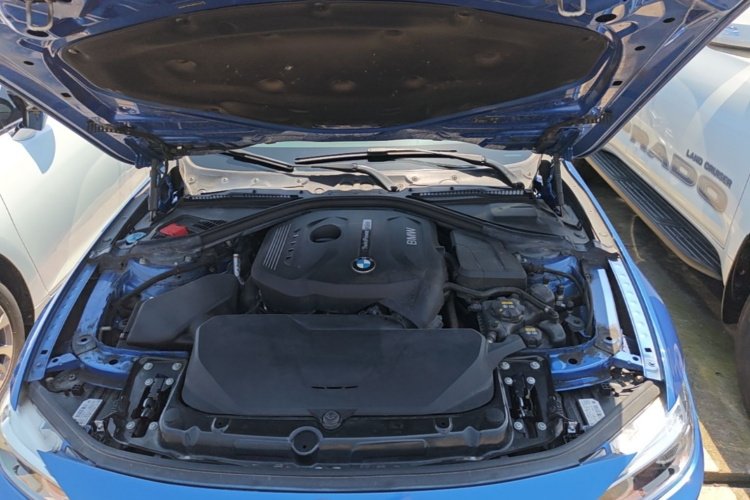 BMW 3 Series 2018 #22 BMW 3 Series 2018 car image #22