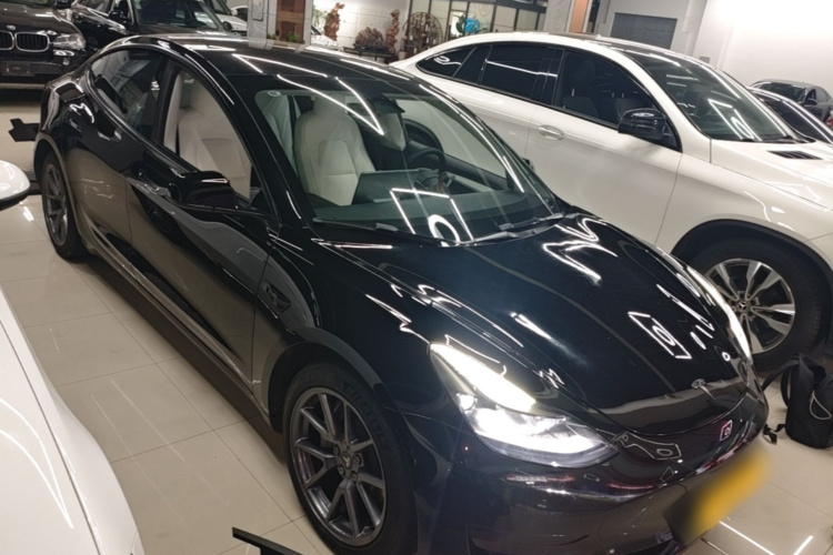 Tesla Model 3 2022 car image #4