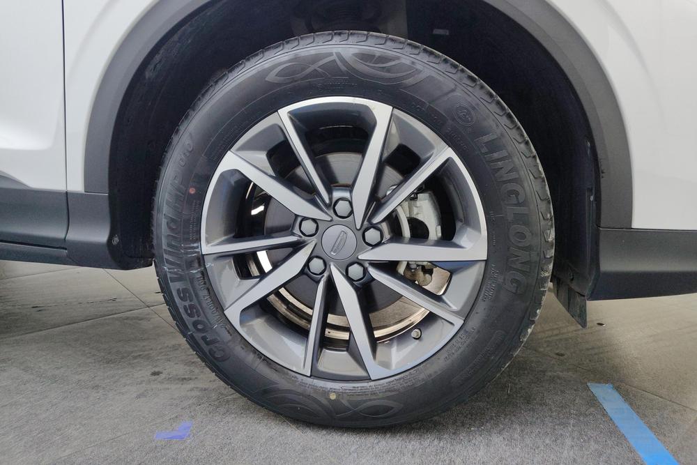 GEELY Coolray 2021 #4 GEELY Coolray 2021 car image #4