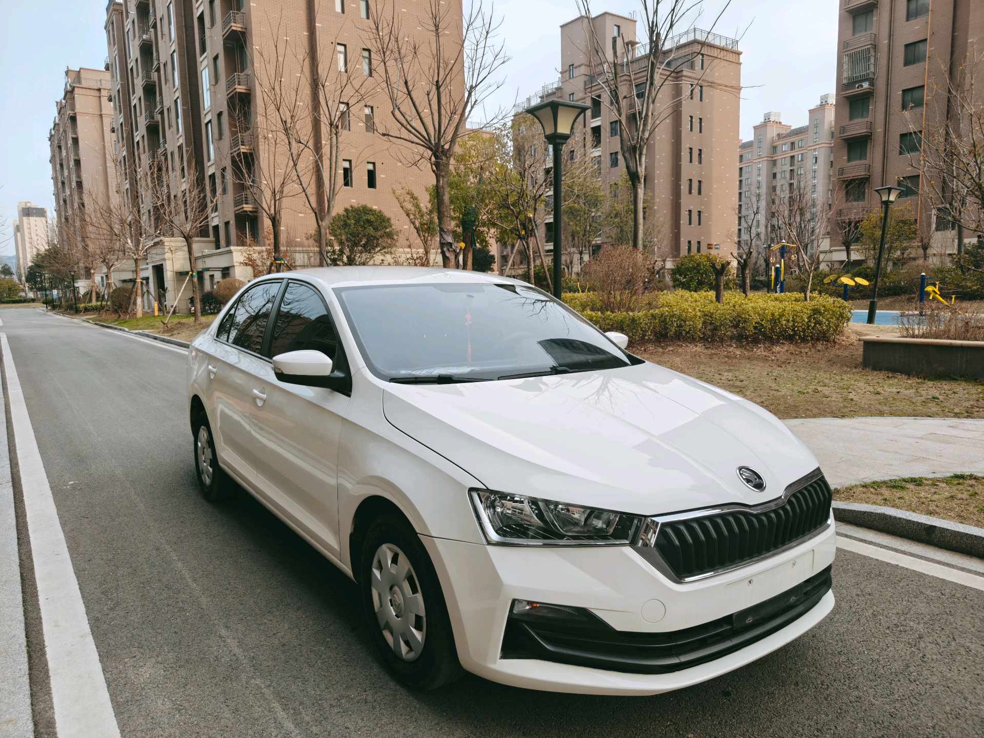 Skoda Rapid 2023 car image #3