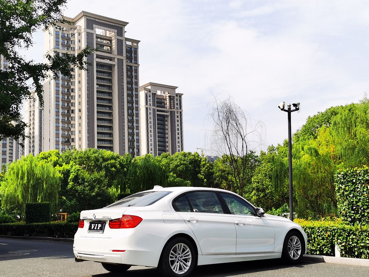 BMW 3 Series 2015 #5 BMW 3 Series 2015 car image #5