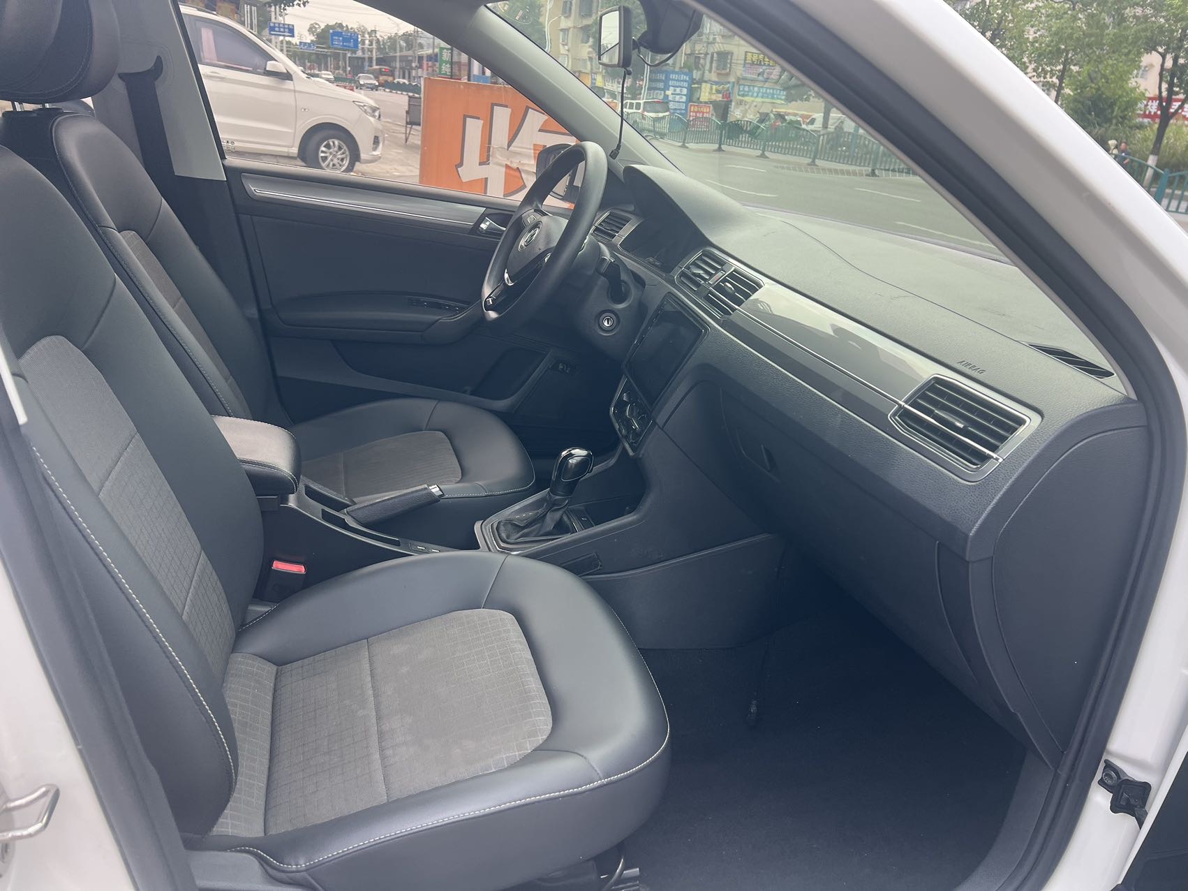 Volkswagen Santana 2019 #5 Volkswagen Santana 2019 car image #5