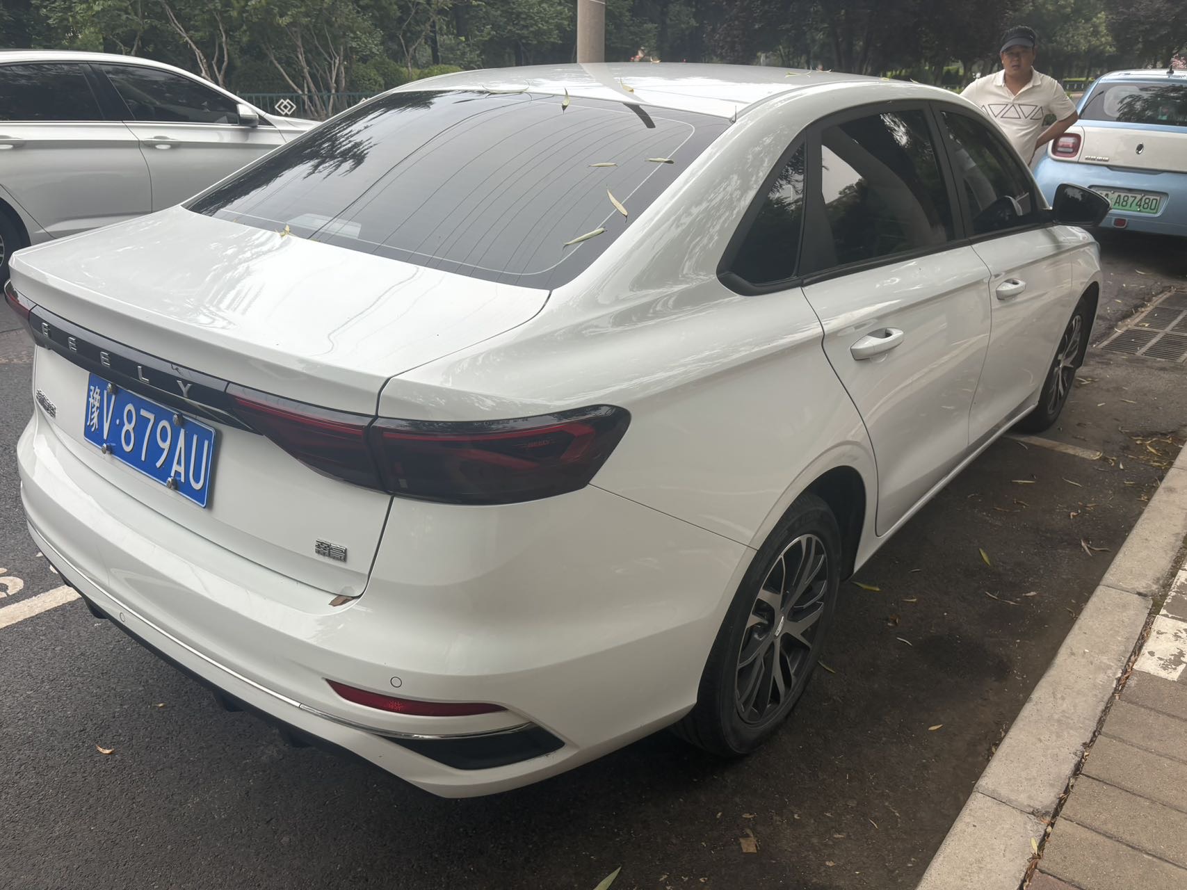 GEELY Emgrand 2023 #3 GEELY Emgrand 2023 изображение автомобиля #3