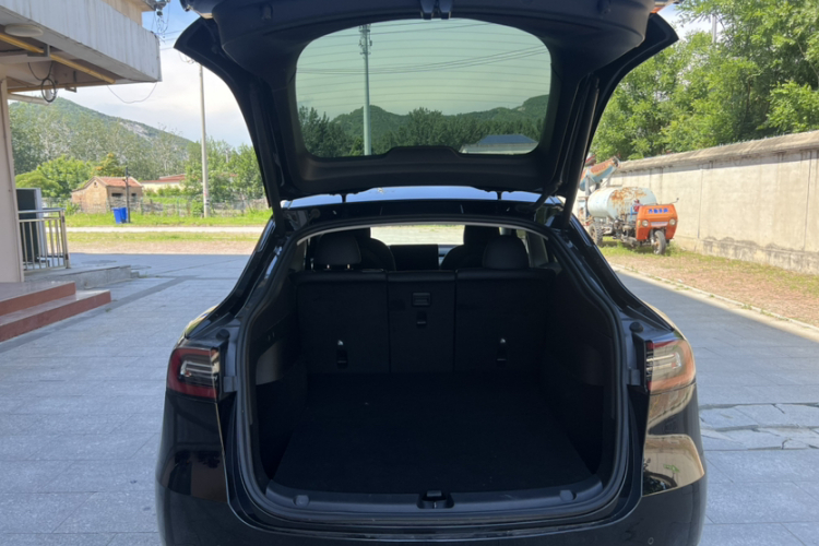 Tesla Model Y 2022 #13 Tesla Model Y 2022 immagine di auto #13