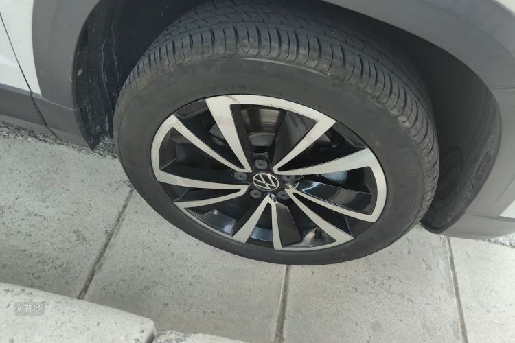 Volkswagen Tharu 2021 car image #9