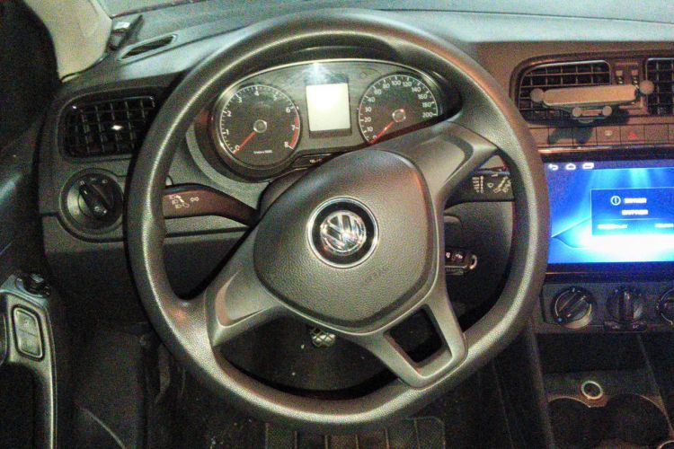 Volkswagen Polo 2015 #12 Volkswagen Polo 2015 car image #12