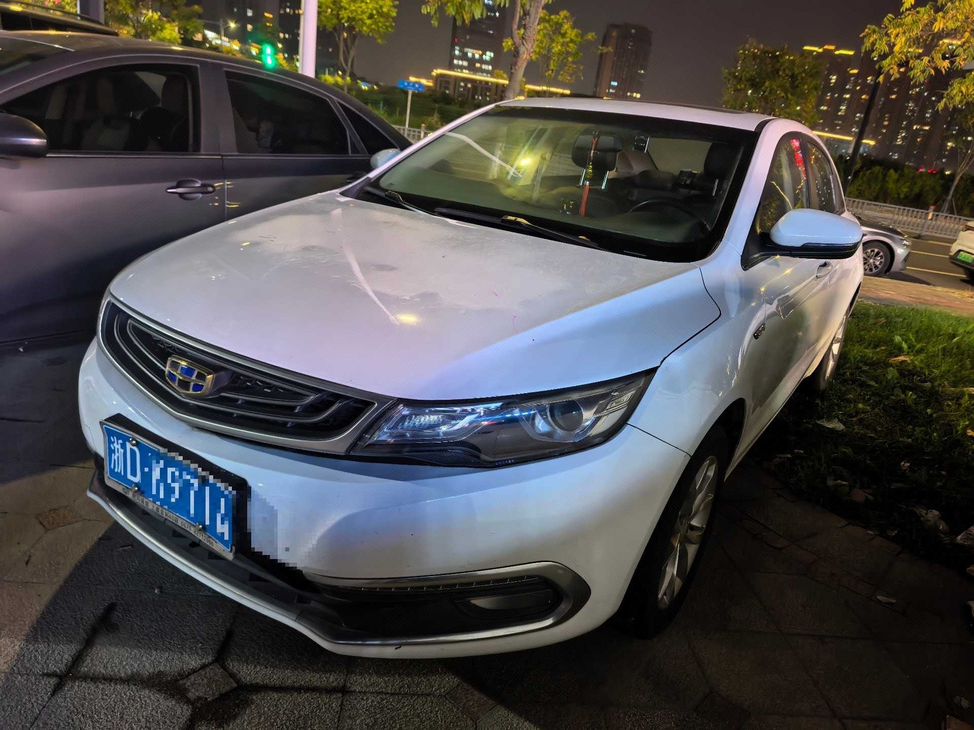 GEELY Emgrand GL 2017 صورة سيارة 