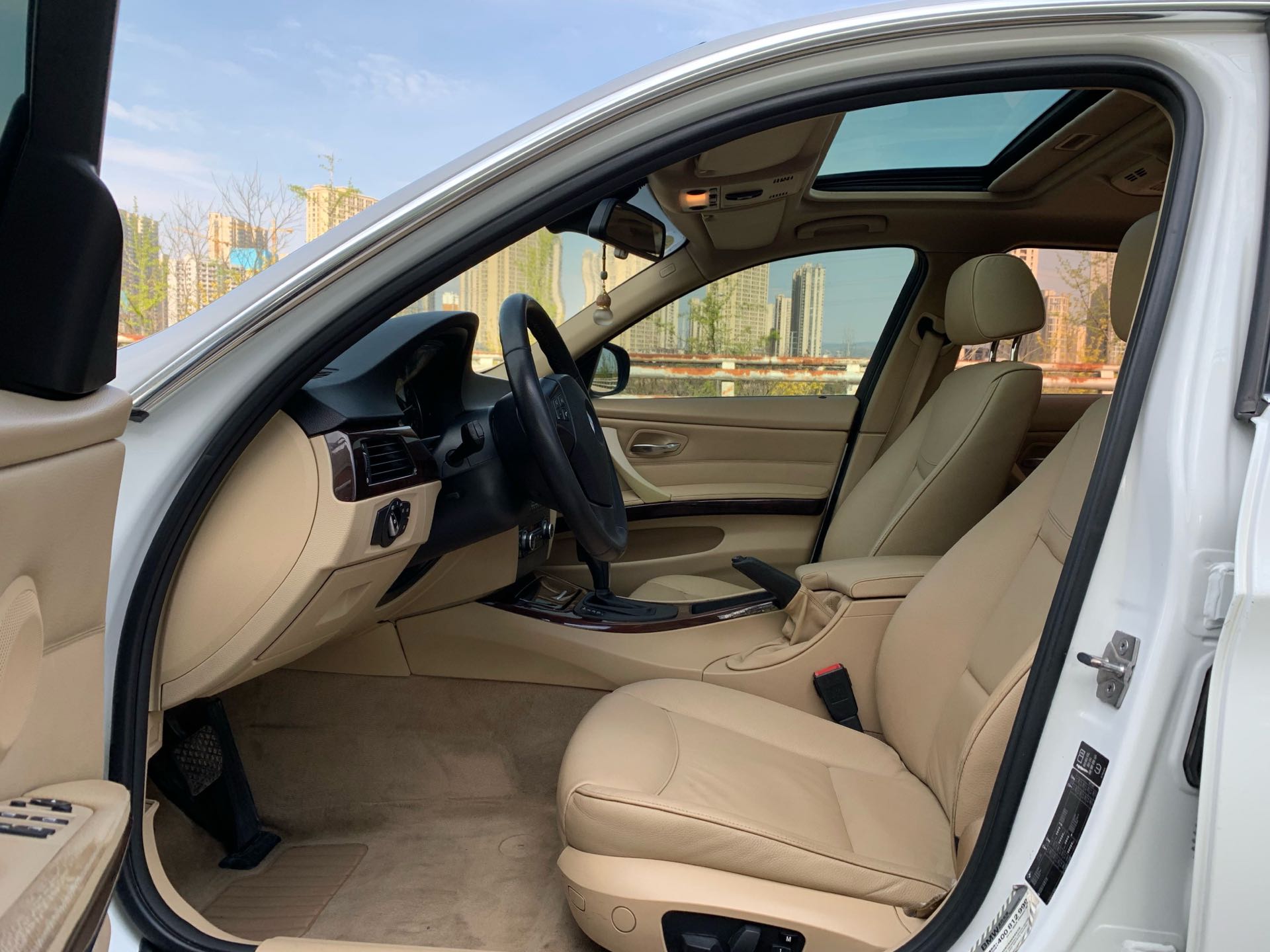 BMW 3 Series 2012 immagine di auto #4