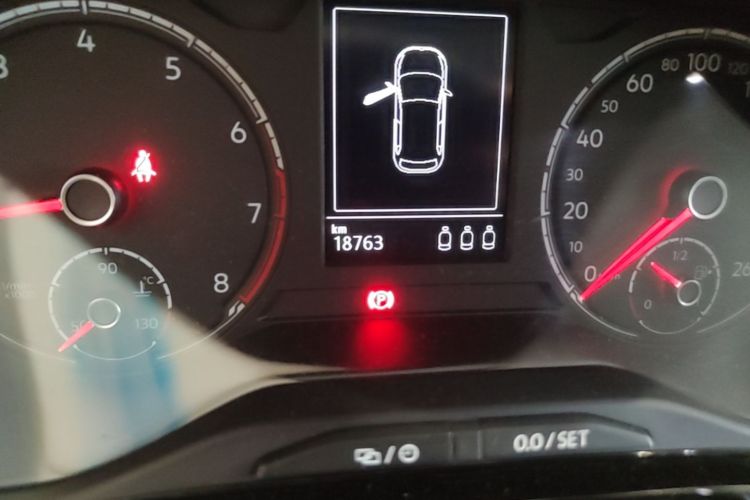 Volkswagen Polo 2022 car image #14