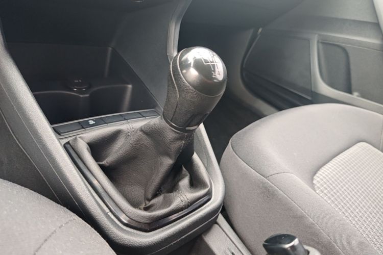 Volkswagen Santana 2019 #14 Volkswagen Santana 2019 car image #14