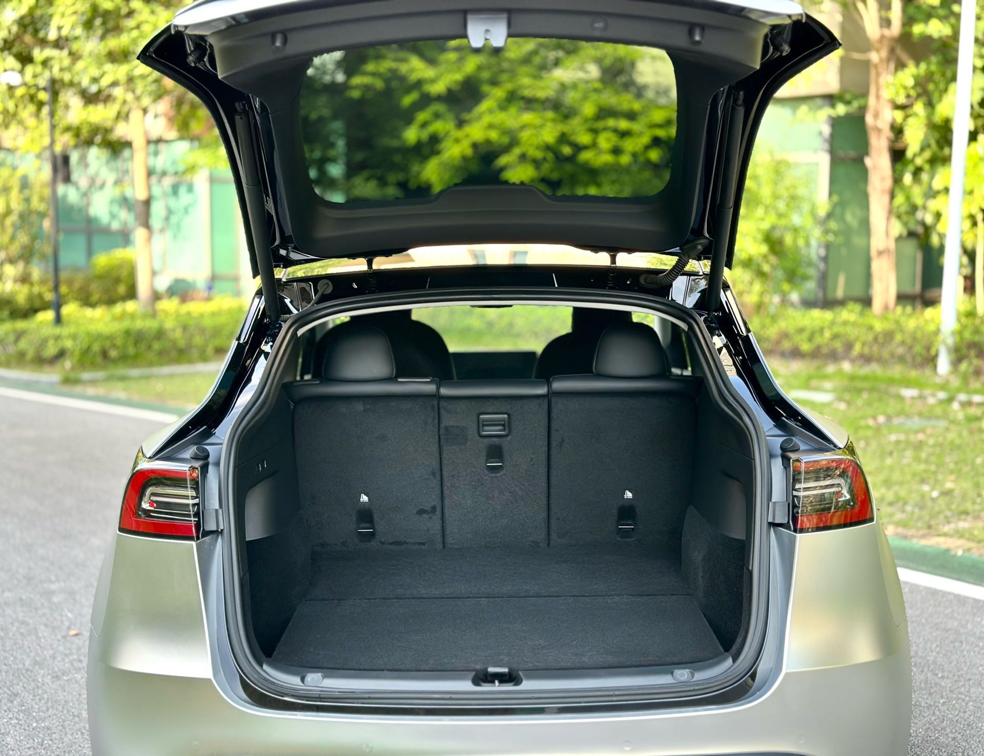 Tesla Model Y 2021 #11 Tesla Model Y 2021 صورة سيارة #11