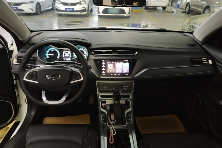 GEELY Emgrand 2021 изображение автомобиля #10