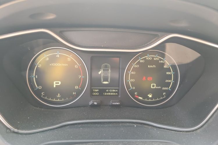 GEELY Vision X6 2018 immagine di auto #13