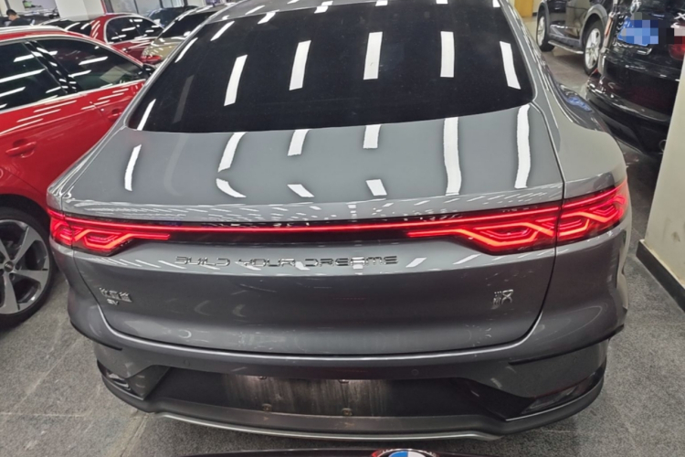 BYD Han 2023 car image #4