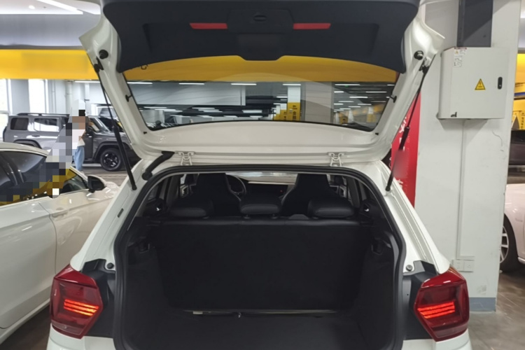Volkswagen Polo 2021 car image #21