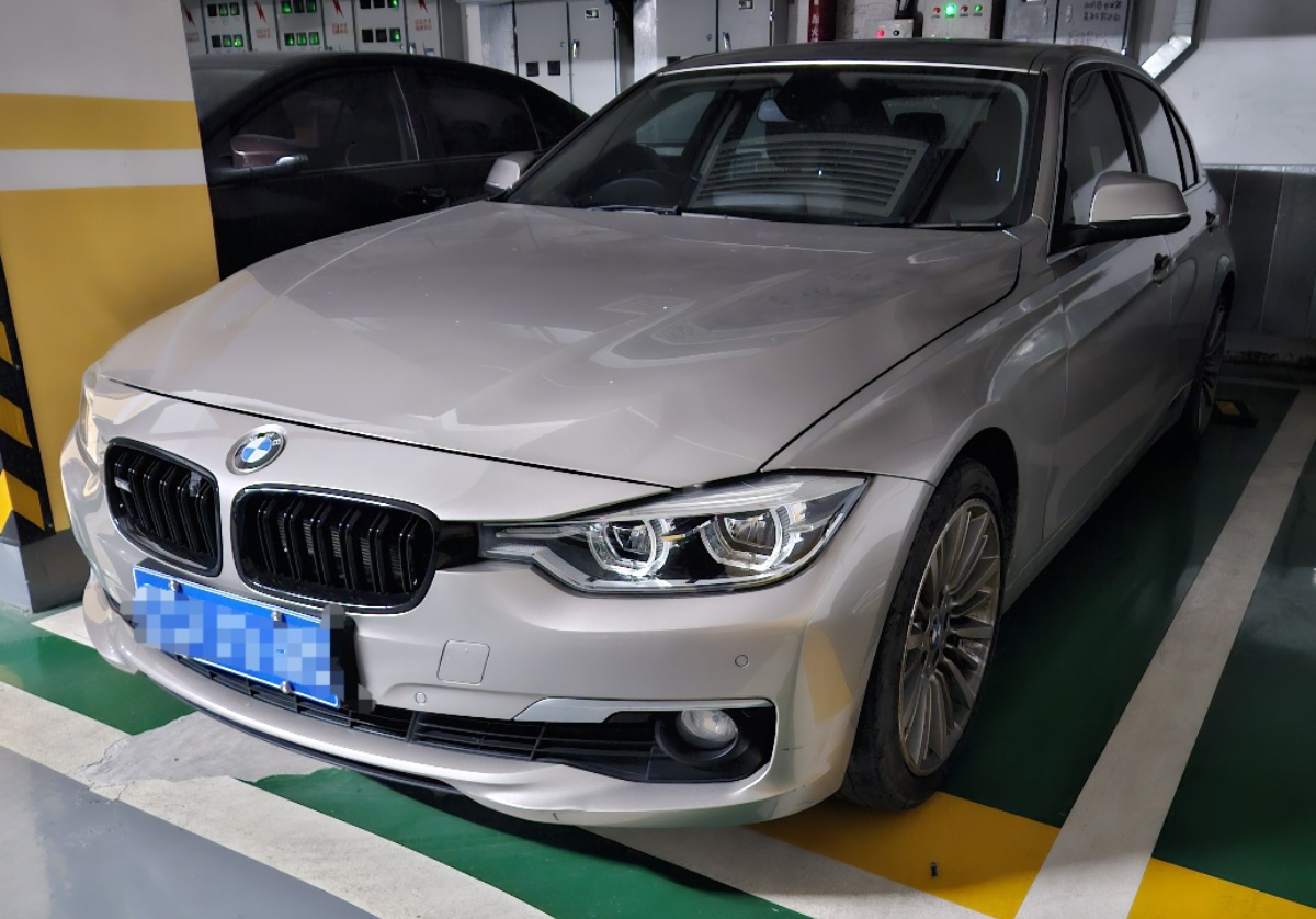BMW 3 Series 2019 immagine di auto 