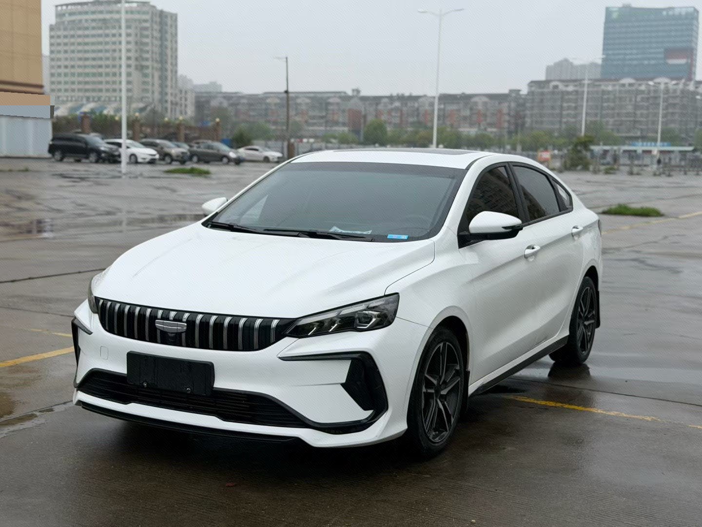 GEELY Binray 2023 immagine di auto 