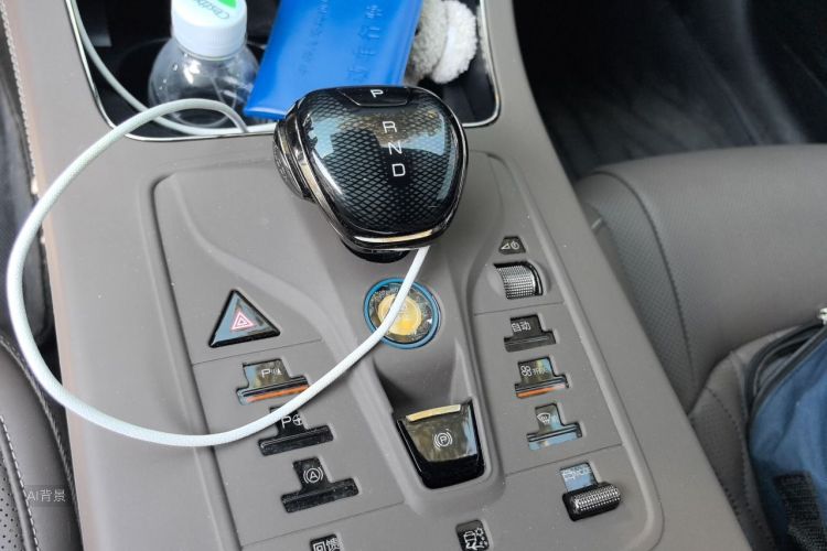 BYD Han 2025 immagine di auto #16