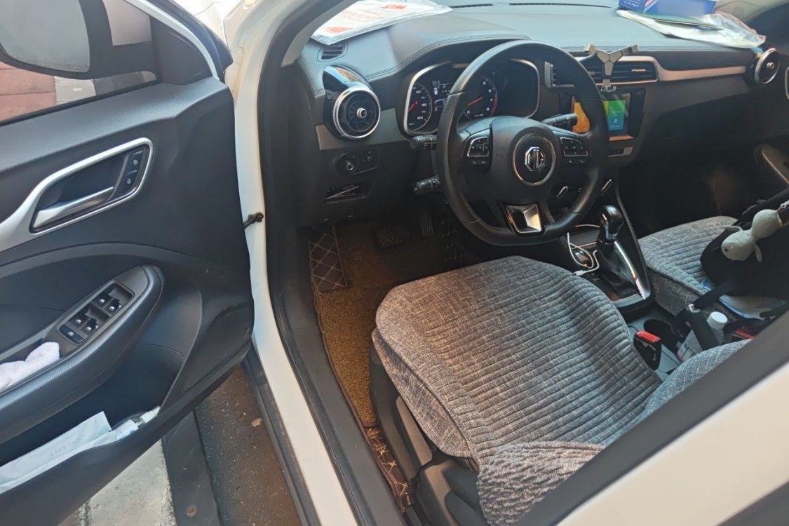 MG ZS 2017 #25 MG ZS 2017 car image #25