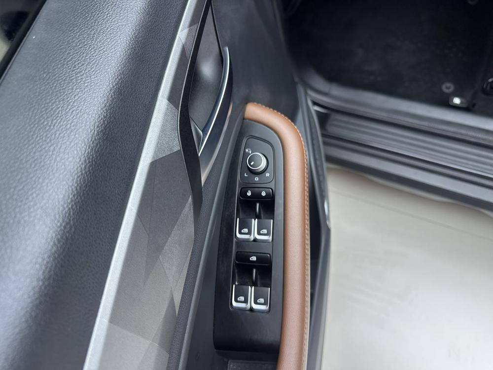 GEELY Vision X6 2021 car image #21